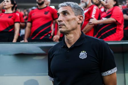 Juan Pablo Vojvoda, técnico do Santos FC