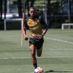Atacante se recupera de graves lesões ligamentares e reforça o São Paulo