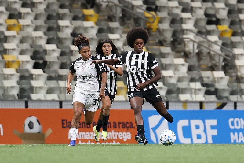 Atlético pressiona, mas Corinthians é eficiente e vence na Arena MRV pelo Brasileiro Feminino