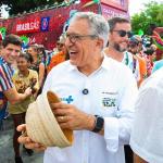 Padilha participa do Galo da Madrugada e Lula é esperado no maior bloco do mundo