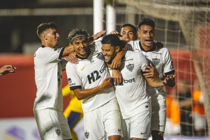 Galo avançou como líder do Grupo A