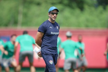 Zubeldía venceu todos os jogos como mandante no Maracanã pelo Fluminense