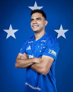 Bruno Rodrigues foi anunciado como jogador do Cruzeiro nessa quarta-feira (18)