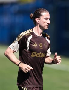 Filipe Luís comanda o Flamengo em busca do título da Recopa Sul-Americana