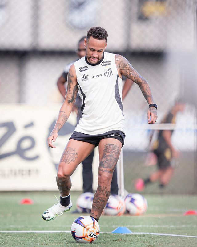 Neymar é direto e explica 'demora' para voltar a jogar pelo Santos após lesão