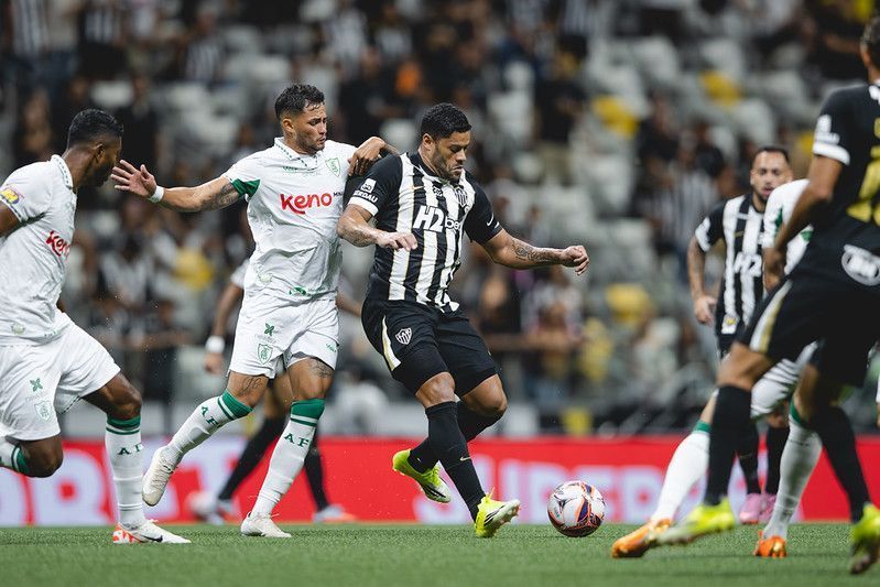 Atlético vacila, leva empate do América no fim, e semi do Mineiro fica aberta