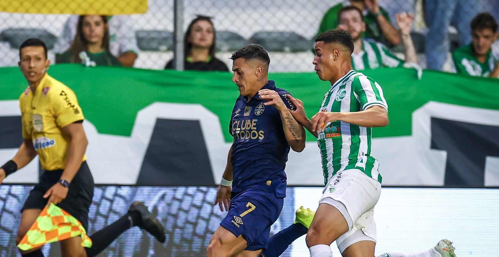 Atacante reencontra Atlético como substituto de principal contratação do Grêmio em 2026