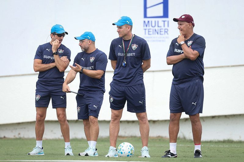 Vasco x Fluminense: árbitro relata na súmula atitude de Zubeldía
