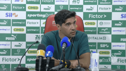 Abel Ferreira, técnico do Palmeiras, em entrevista coletiva