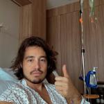 Internado às pressas, Tiago Iorc atualiza estado de saúde e faz alerta