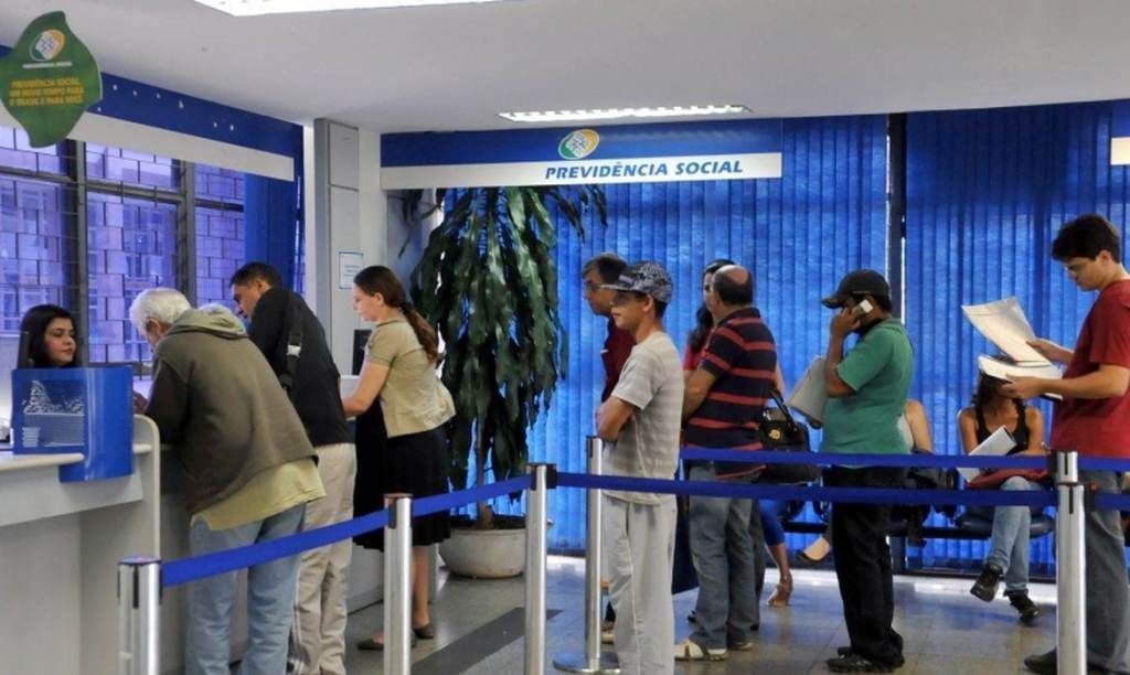 Reembolso de descontos ilegais do INSS começa nesta quinta-feira (24)