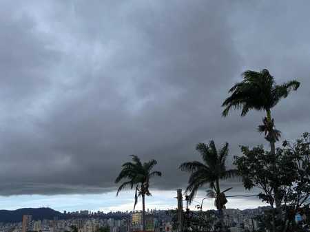 De acordo com Lucas Oliver, professor de Geografia e cientista do clima, um ciclone de grande dimensão deve atingir cerca de 20% do território brasileiro, incluindo todo o Sul e boa parte do Sudeste