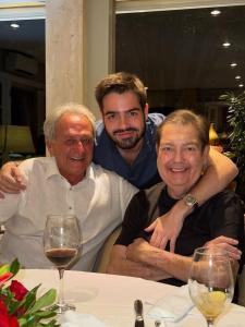 João Silva compartilha registro ao lado de Faustão e o tio