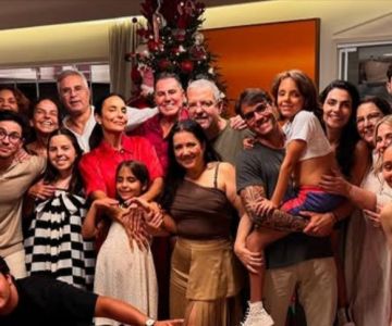 Ivete Sangalo passa Natal com ex-marido, familiares e filhos