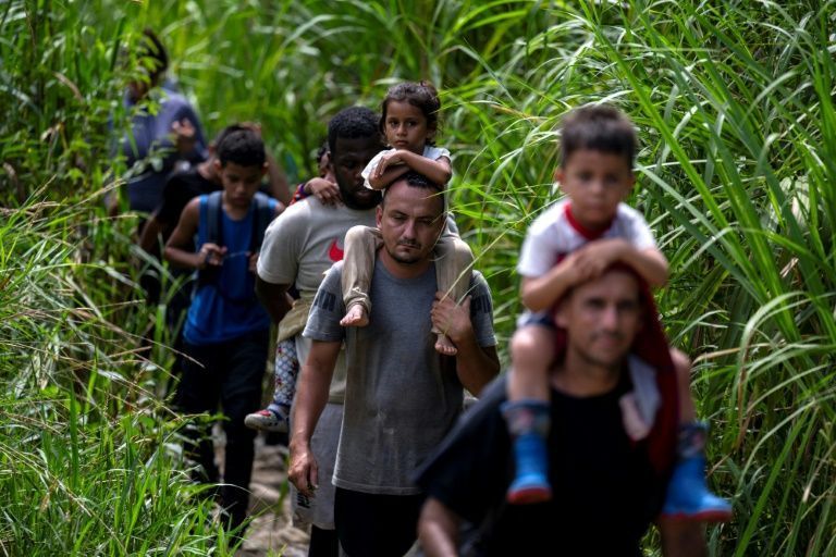 Cadáveres não identificados: mais de 200 corpos de migrantes seguem anônimos no Panamá
