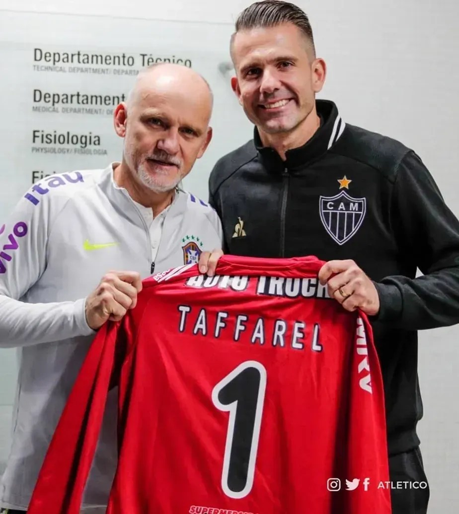 Ídolo do Atlético, Victor cita Taffarel, Ceni, Marcos e ex-Cruzeiro entre referências