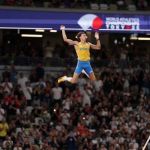 Duplantis é campeão Mundial e quebra recorde no salto com vara pela 14ª vez
