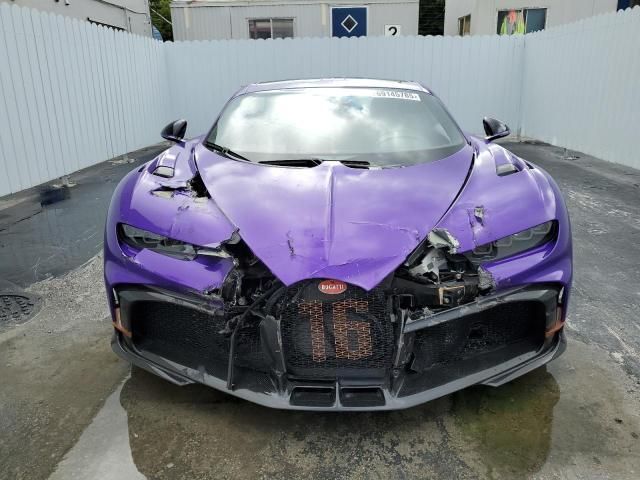 Faróis de Bugatti Chiron batido custam mais que uma Ferrari seminova