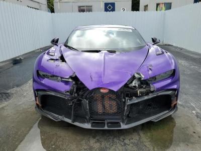 Bugatti Chiron batido