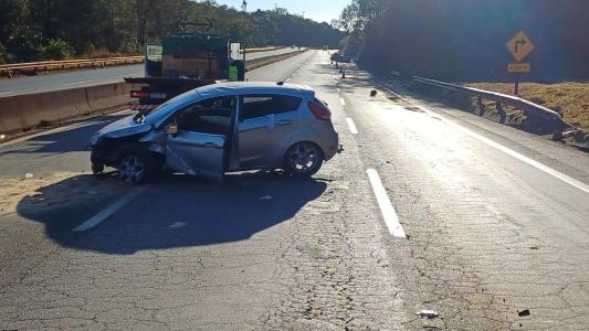 Acidente envolveu um Fiesta com placa de Belém (PA) e sete ocupantes