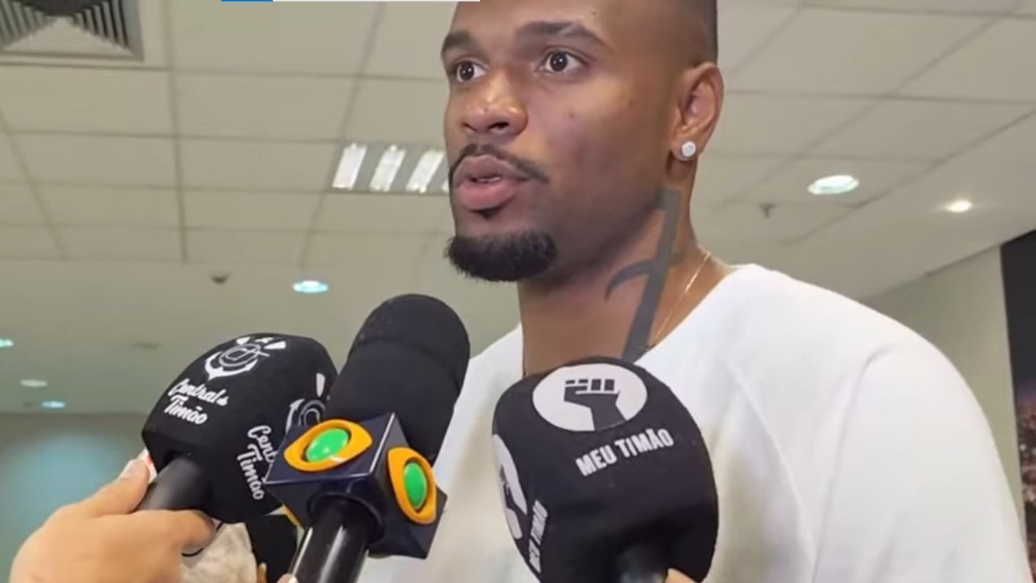 Carlos Miguel abre o jogo sobre propostas para deixar o Corinthians