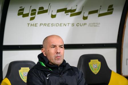 Leonardo Jardim durante sua passagem pelo Al-Ain, dos Emirados Árabes