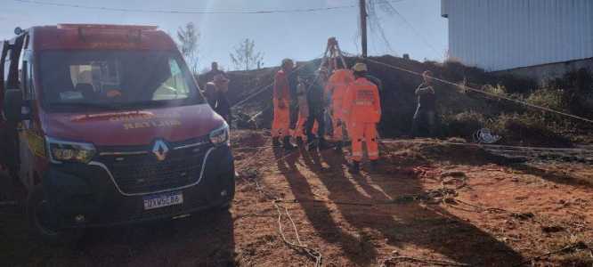Homem cai em cisterna de 12 metros de profundidade