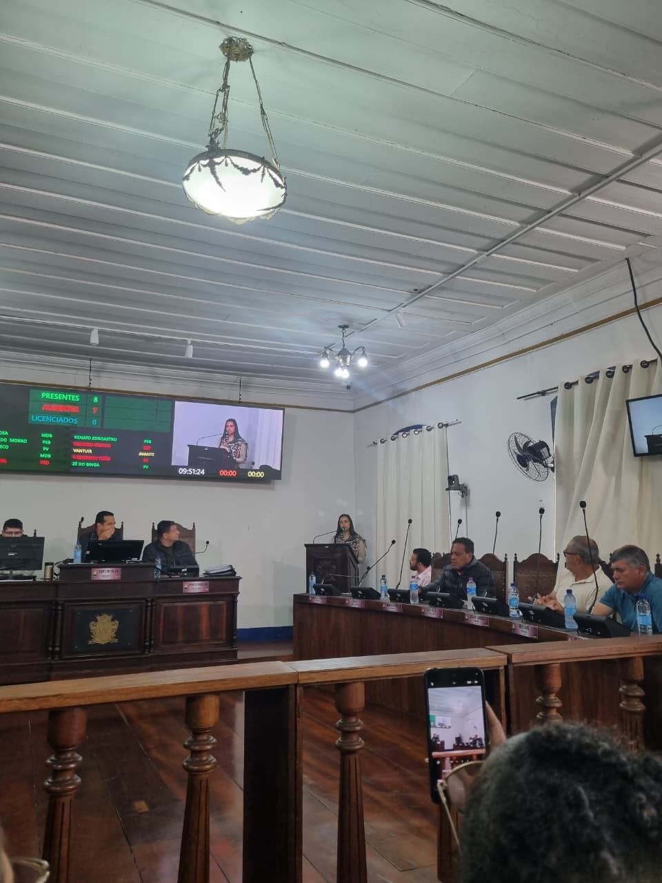 Servidores da FAOP usam Tribuna Livre da Câmara para reivindicar melhores salários