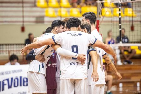 JF Vôlei contra Araucária
