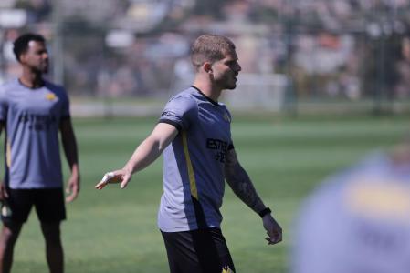 Léo Naldi é novidade na lista do Criciúma
