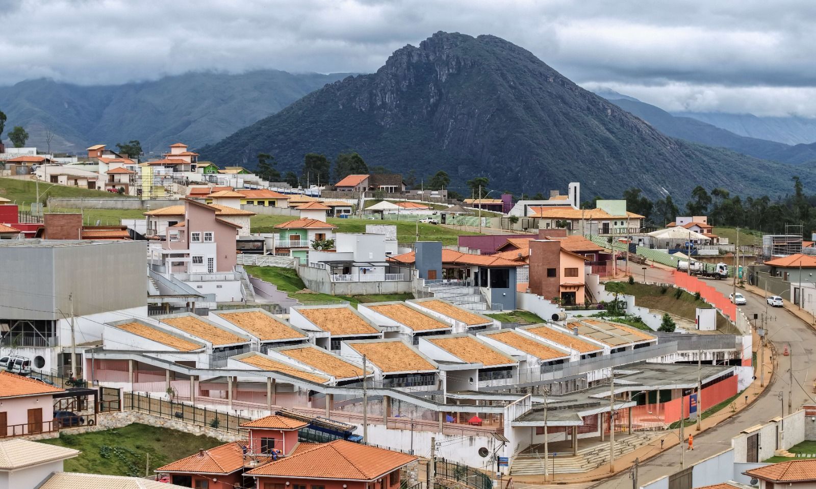 Obras iniciadas antes do acordo de reparação são concluídas em distritos atingidos em Mariana