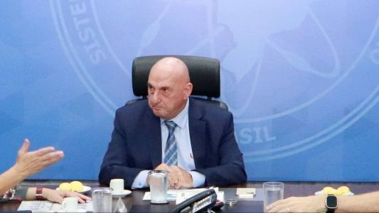 8 de janeiro: ex-ministro do GSI, Gonçalves Dias admite ter enviado relatório editado para o Congresso.