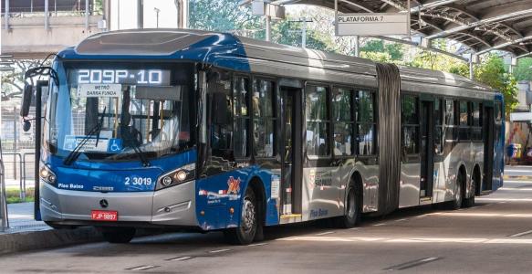 Tarifa de ônibus em SP aumenta e será de R$ 5,00 a partir de 6 de janeiro | CNN Brasil