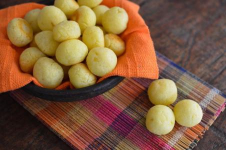 Pães de queijo veganos