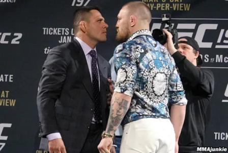 Rafael dos Anjos e Conor McGregor, em 2016