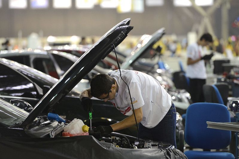 Indústria nacional de veículos prevê demissão em massa se governo conceder benefício à empresa chinesa