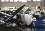 Indústria nacional de veículos prevê demissão em massa se governo conceder benefício à empresa chinesa