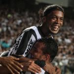 Ronaldinho relembra estreia pelo Atlético e manda recado para a torcida