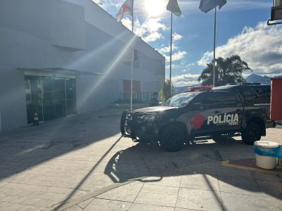 Após o crime, homens da Polícia Penal compareceram ao hospital Luxemburgo