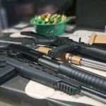 Empresário é preso suspeito de mentir sobre furto de 100 armas no DF