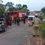 Batida frontal entre três carros mata duas mulheres na BR-120, na Zona da Mata