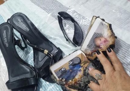 Quinze anos após assassinato, mãe recebe pertences da filha