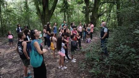 A ação ainda vai distribuir pipoca e algodão doce
