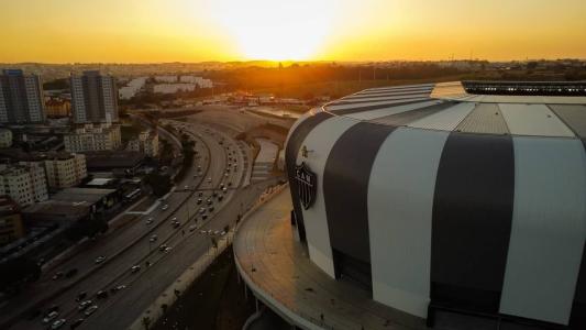 A Arena MRV abrirá as portas para uma partida oficial, pela primeira vez, no domingo (27)