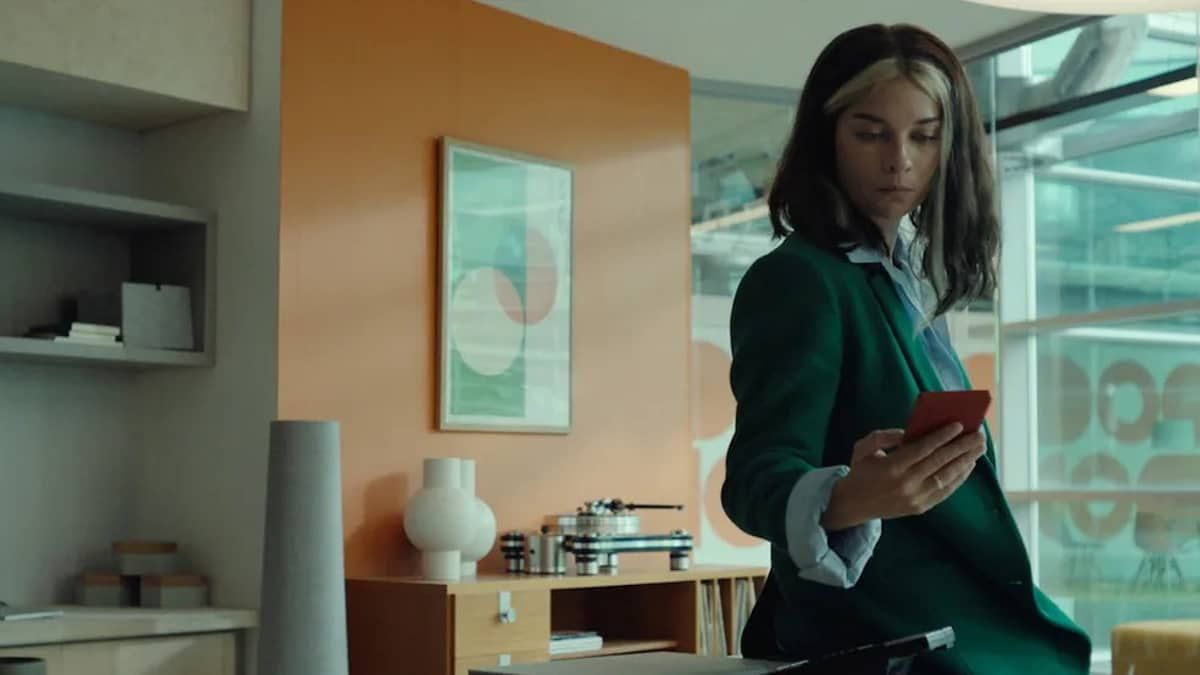 Nova temporada de 'Black Mirror' estreia na Netflix e divide os fãs da série