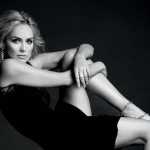 Sharon Stone diz que quase morreu após problema de saúde: '1% de chance de sobrevivência'
