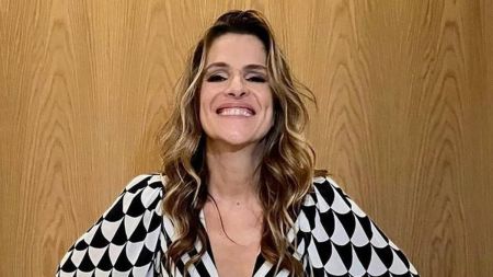 A atriz Ingrid Guimarães revelou em uma entrevista que sofreu um aborto enquanto gravava o filme "Loucas para Casar"