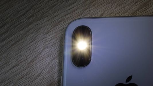 A audiência foi encerrada após o incidente