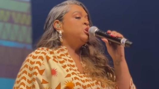 A cantora Preta Gil voltou aos palcos, nessa quinta-feira, 14, no show de Gilberto Gil e família