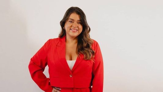 A cantora Preta Gil se emocionou ao fazer apresentação após passar meses fazendo tratamento de câncer